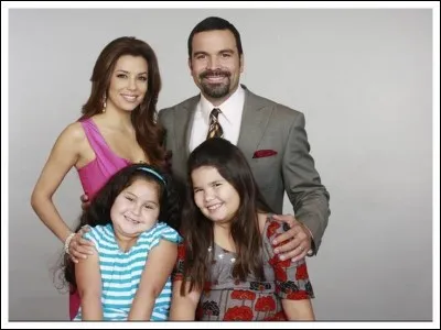 Dans quelle saison, Carlos et Gabrielle Solis ont-ils eu Juanita et Célia leurs deux filles ?