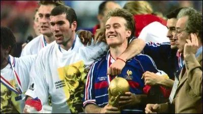 Combien de buts Didier Deschamps marque-t-il à la Coupe du Monde de 1998 ?