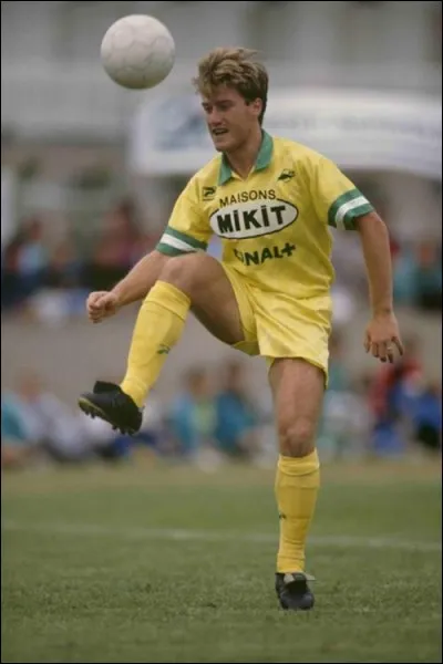 Au FC Nantes, il côtoie un joueur qui sera un jour son coéquipier en équipe de France, qui est ce joueur ?