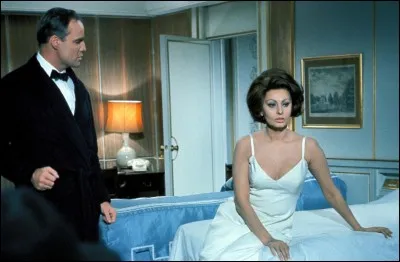 "La Comtesse de Hong-Kong", avec Sophia Loren et Marlon Brando, est le dernier film réalisé par Charlie Chaplin...