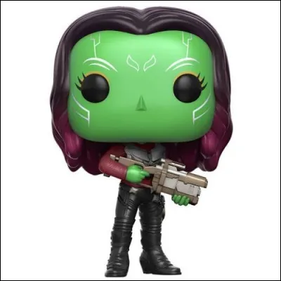 Qui est Gamora par rapport à Thanos ?