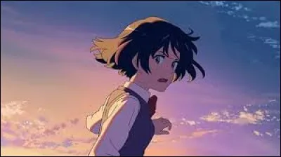 Quand Mitsuha (Taki) vient dire à son père que la comète va détruire Itomori, de quoi le traite-t-elle ?