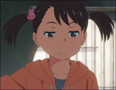 Quel âge a la petite sur de Mitsuha ?