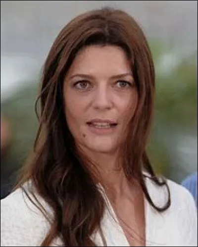 Qui est la mère de l'actrice et chanteuse Chiara Mastroianni ?