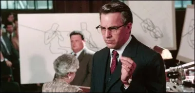 JFK est un film américain sorti en 1991. Il est centré sur l'enquête autour de l'assassinat de John F. Kennedy. Qui en est le réalisateur ?