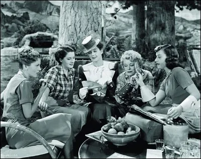 "Femmes" est un film de George Cukor comprenant plus de 130 rôles tous joués par des femmes...