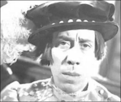 Le film "François Ier" avec Fernandel est un film sur le voyage dans le temps...