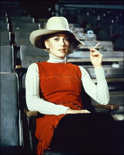 "Folies d'avril" est un film américain dans lequel Jack Lemmon tombe amoureux de Catherine Deneuve...