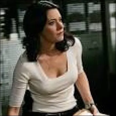 Quelle est la date de naissance d'Emily Prentiss ?