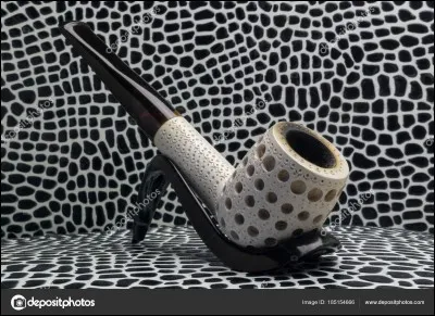 Quelle est cette figure de la télévision française, fumeur de pipe décédé à 81 ans, connu pour avoir commenté de nombreux grands évènements dont le mariage de Charles et Diana en 1981, l'enterrement de Winston Churchill et du général de Gaulle, six Tours de France, et même les jeux Intervilles ?