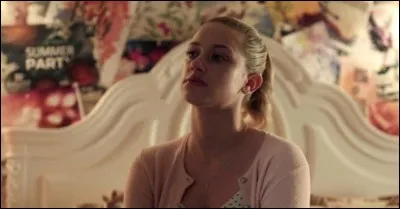 Quel cadeau Betty reçoit-elle de la Cagoule noire ?