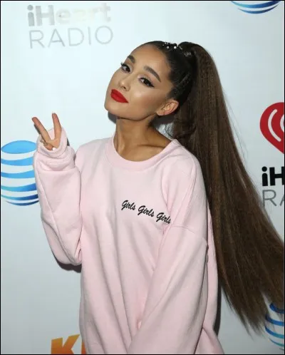 Où a-t-elle une marque de naissance ?