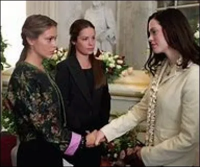 Dans l'épisode ''Les liens du sang'', quel est le prénom de l'oiseau de Paige ?