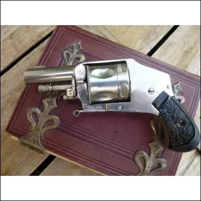 Qui a écrit "Le Crime de l'Orient-Express" ?