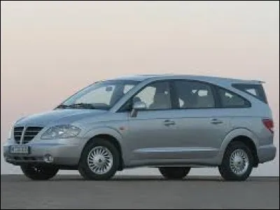 De quelle origine est cette SsangYong Rodius ?
