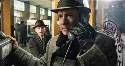 Année : 2015
Genre : Espionnage 
Acteurs : Tom Hanks, Eve Hewson.
Indices : Guerre froide, CIA, pilote, libération. 
Que suis-je ?