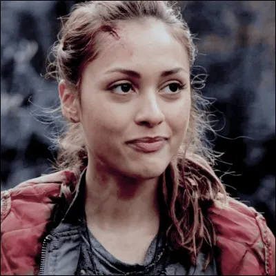 De qui Raven tombe-t-elle amoureuse ?