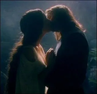 Dans lequel des films de la trilogie 'Le Seigneur des Anneaux' assiste-t-on  cette scne entre Aragorn et Arwen ?