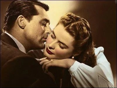 Quelle magnifique actrice embrasse Cary Grant dans 'Notorious' ?