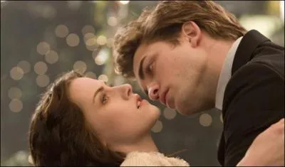 Comment s'appelle le tnbreux amant de Bella dans le film 'Twilight' ?