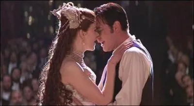 Sur quel chanson s'embrassent Nicole Kidman et Ewan McGregor dans cette scne du film 'Moulin Rouge' ?