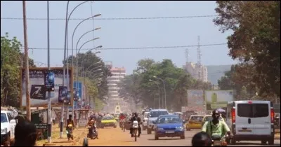 Cette ville africaine, capitale de la République centrafricaine, c'est :