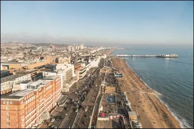 Cette ville anglaise, station balnéaire sur la Manche, c'est :