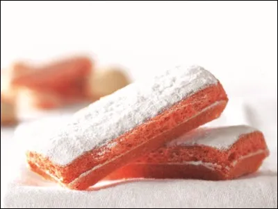 Quel colorant utilise-t-on pour donner la couleur rose au biscuit de Reims ?