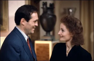 "Edith et Marcel" est un film, sorti en 1983, racontant l'histoire d'amour entre la chanteuse Édith Piaf, interprétée par Evelyne Bouix, et le boxeur Marcel Cerdan. Qui en est le réalisateur ?