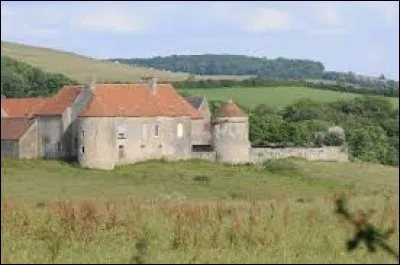 Nous terminons cette balade à Villars-et-Villenotte. Village de l'ancienne région Bourgogne, qui a la particularité de ne pas posséder d'église, il se situe dans le département ...