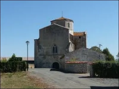 Saint-Aubin-la-Plaine est un village Vend&eacute;en situ&eacute; en r&eacute;gion ...