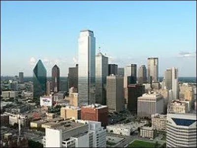 Dallas est la capitale du Texas.