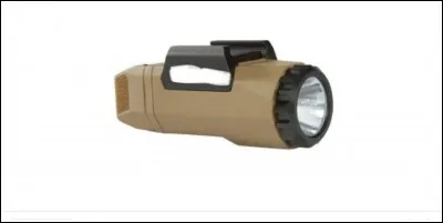 Quelle est la marque de cette lampe tactique ?