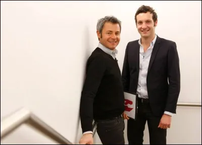 Ils chassent les trésors à domicile dans une célèbre émission initialement diffusée sur M6. Quelle est-elle ?