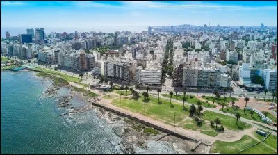 Cette ville d'Amérique du sud, capitale de l'Uruguay, c'est :