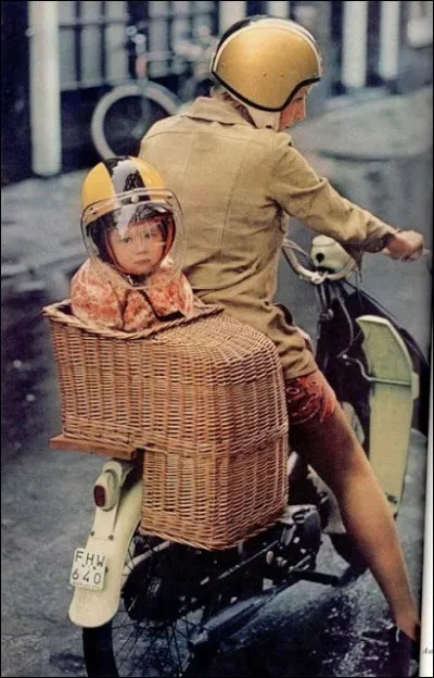 Eh si, ce genre de "panier" a existé ! Un seul problème pour le bambin cependant...