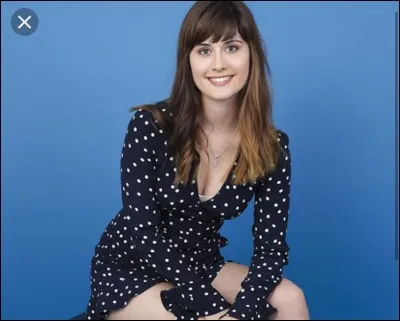 Comment s'appelle--'elle ?