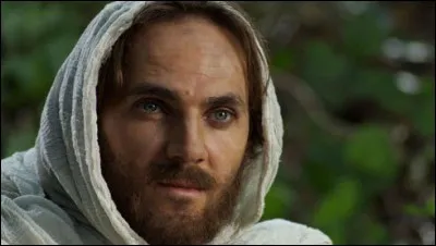 Avec qui Lancelot n'a-t-il aucun lien de parenté ?