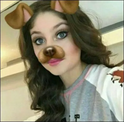 Dans quelle série joue-t-elle ?