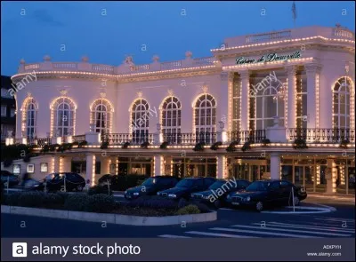 Ici aussi on croise des stars et de l'américaine je vous prie. Où font-elles les planches ?