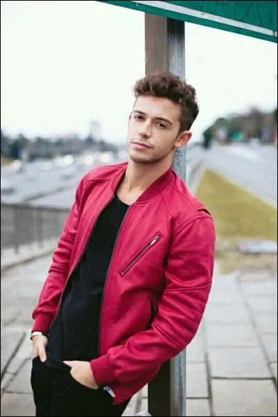 Comment s'appelle son livre ?