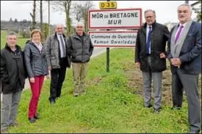 &Agrave; M&ucirc;r-de-Bretagne (C&ocirc;tes-d'Armor), les habitants portent le gentil&eacute; ...