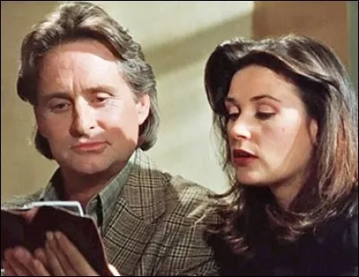 Ann&eacute;e : 1995Genre : Thriller &eacute;rotiqueActeurs : Michael Douglas, Demi MooreIndices : Promotion/Patronne/Abus/Ma&icirc;tresse. Quel est ce film ?