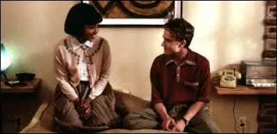 Ann&eacute;e : 1999Genre : Drame Acteurs : Joe Mantegna, Bebe NeuwirthIndices : Musique/Juif/Amour/Cabaret Quel est ce film ?