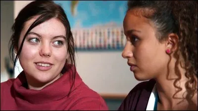 Quel poster a mis la demi-sur de Tamara dans sa chambre ?