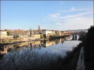 Ville du Lot-et-Garonne, Villeneuve-sur-Lot se situe en Occitanie.