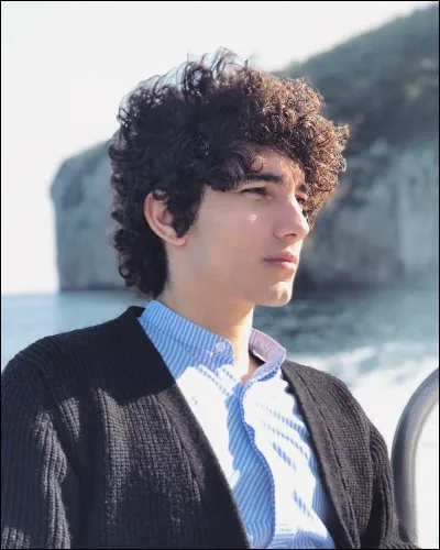 Comment s'appelle l'acteur qui joue Ramiro ?