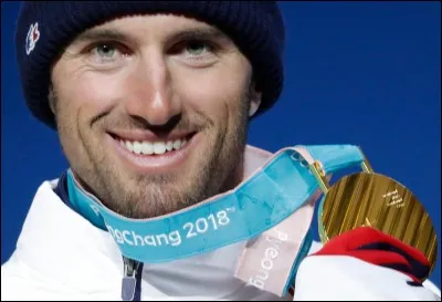 Pierre Vaultier a été vainqueur aux Championnats du monde de cette discipline, en 2017, et a obtenu la médaille d'or. Quelle est cette discipline ?