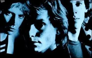 Quel groupe anglais chante 'Walking on the Moon' en 1979 ?