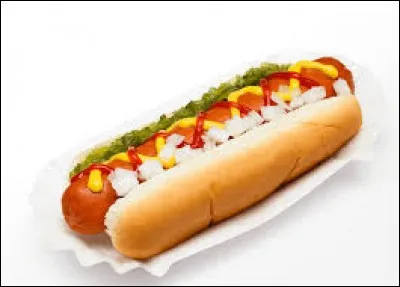 Quelle saucisse est utilisée traditionnellement dans un hot-dog ?